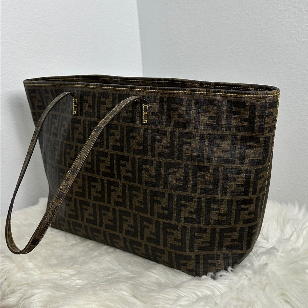 💯Authentic Fendi Roll Tote Zucca Coated Canvas Large🍀 - Picture 14 of 16